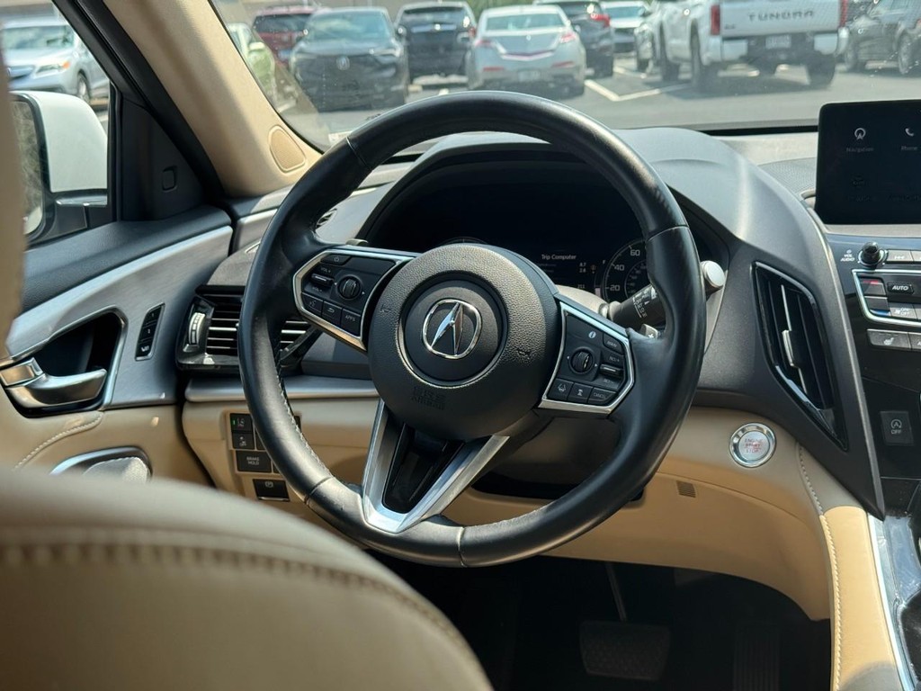 Acura RDX Vehicle Full-screen Gallery Image 13