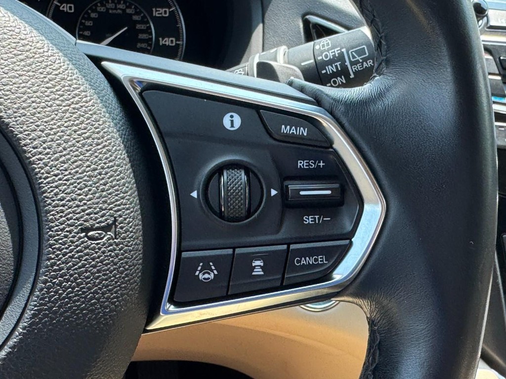 Acura RDX Vehicle Full-screen Gallery Image 21