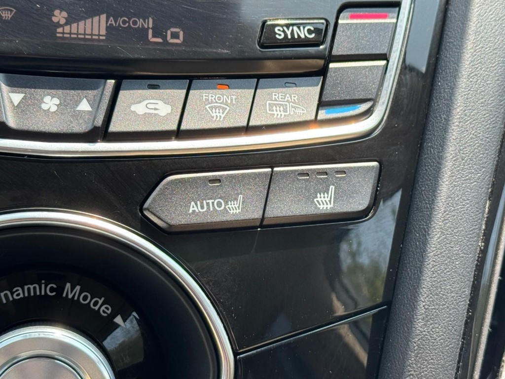 Acura RDX Vehicle Full-screen Gallery Image 25