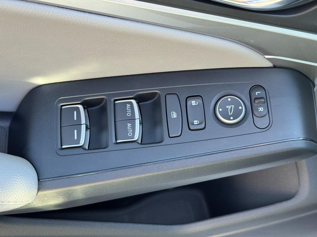 Acura Integra Vehicle Full-screen Gallery Image 15