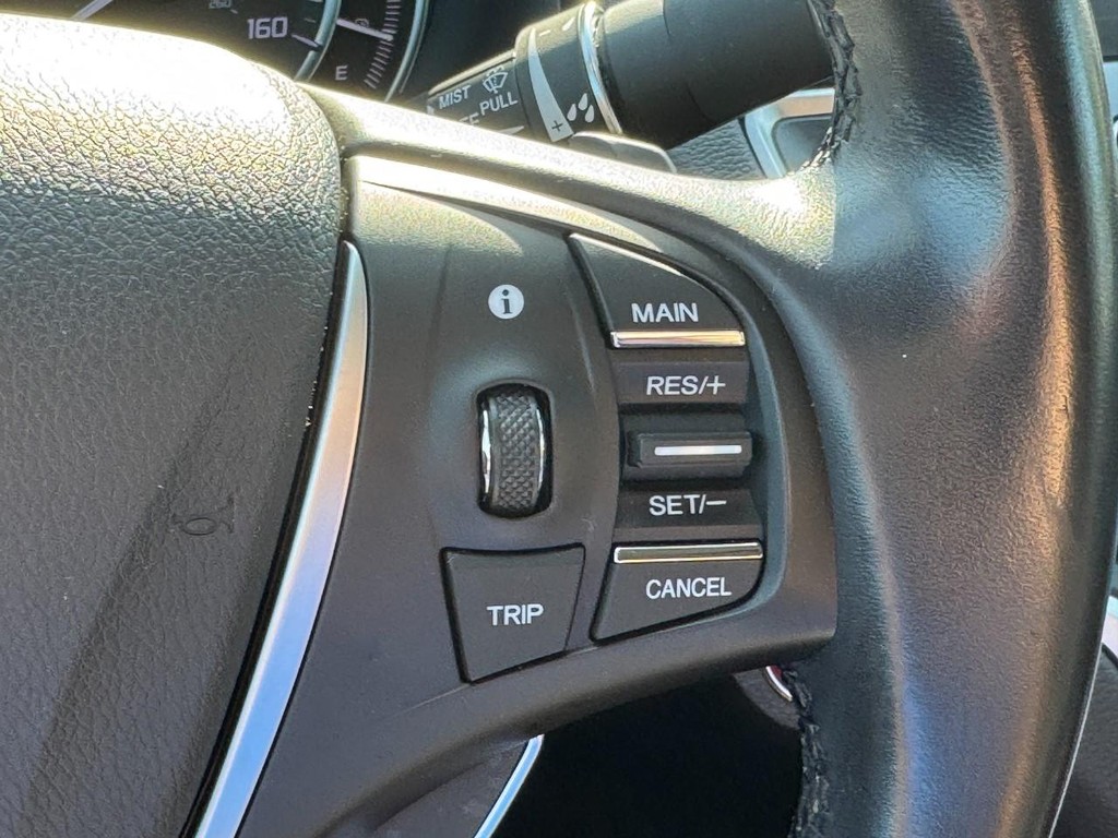 Acura TLX Vehicle Full-screen Gallery Image 20