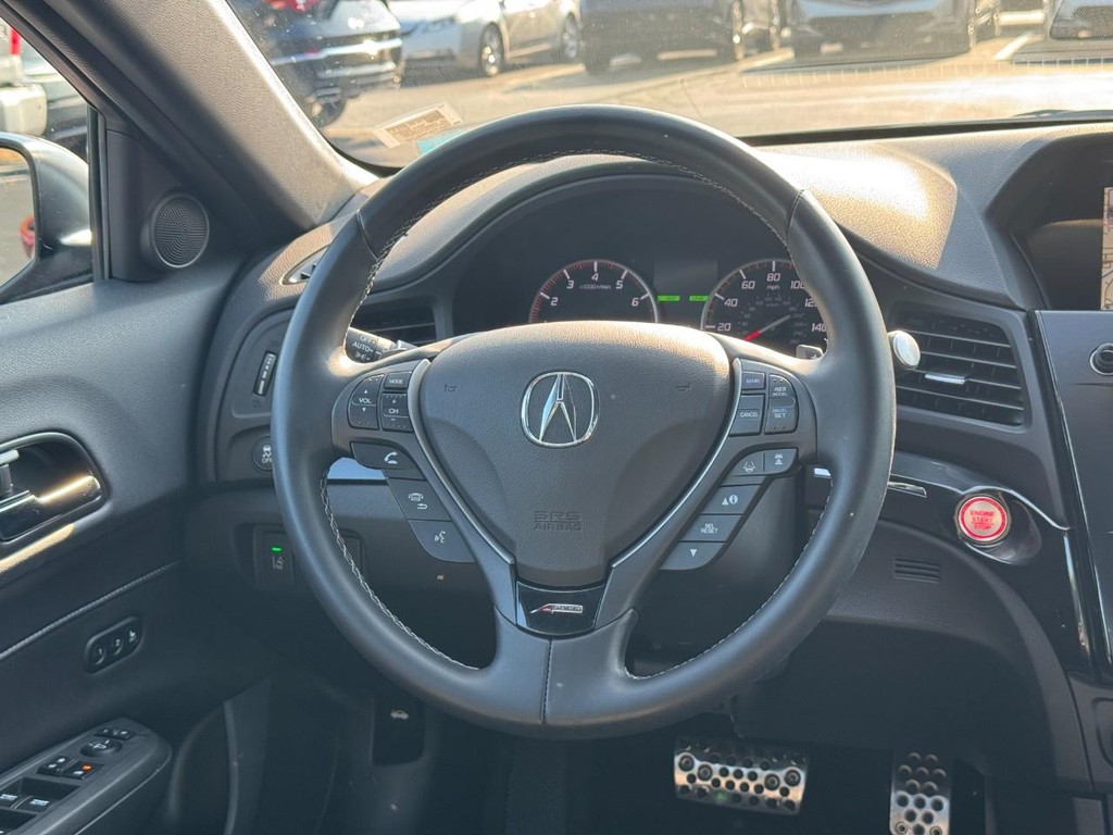 Acura ILX Vehicle Full-screen Gallery Image 13