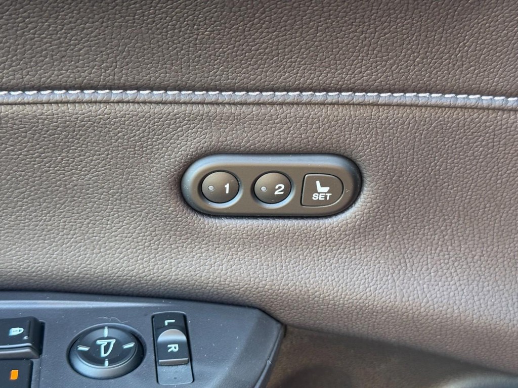 Acura ILX Vehicle Full-screen Gallery Image 17
