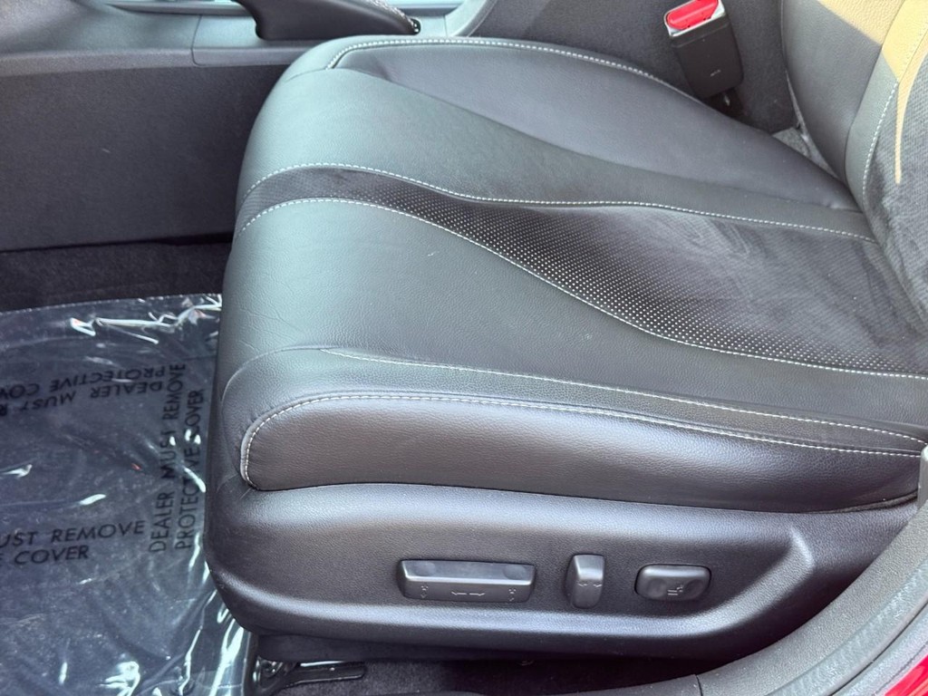 Acura ILX Vehicle Full-screen Gallery Image 18