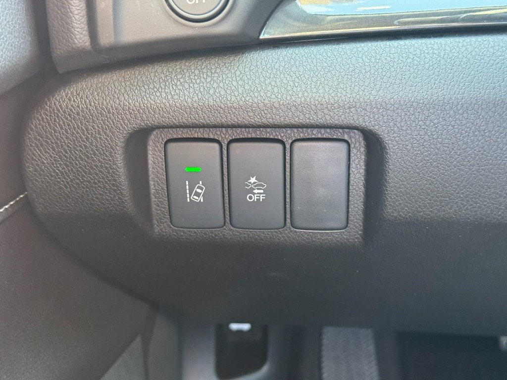 Acura ILX Vehicle Full-screen Gallery Image 19