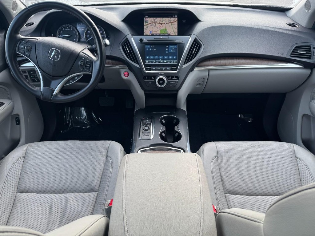 Acura MDX Vehicle Full-screen Gallery Image 13