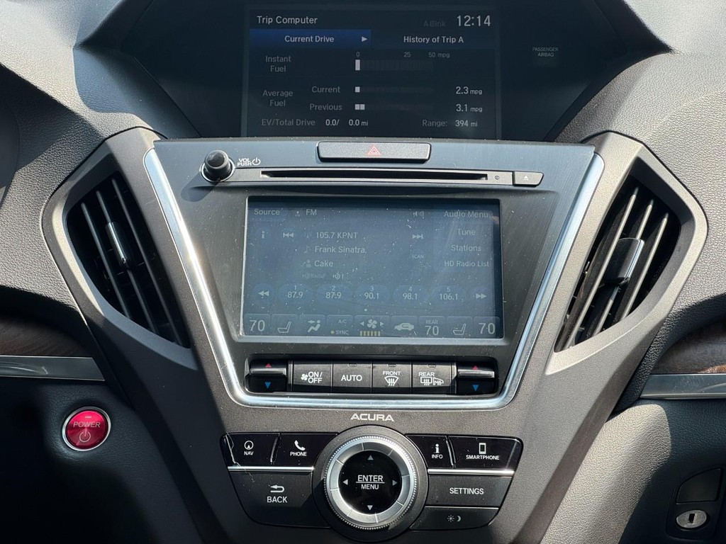 Acura MDX Vehicle Full-screen Gallery Image 15