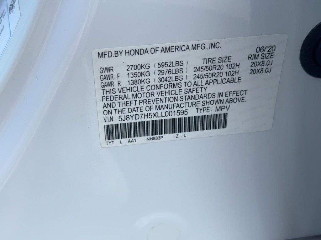Acura MDX Vehicle Full-screen Gallery Image 27