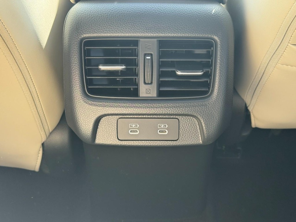 Acura ADX Vehicle Full-screen Gallery Image 12