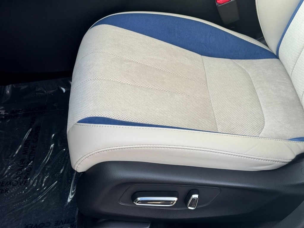 Acura ADX Vehicle Full-screen Gallery Image 18