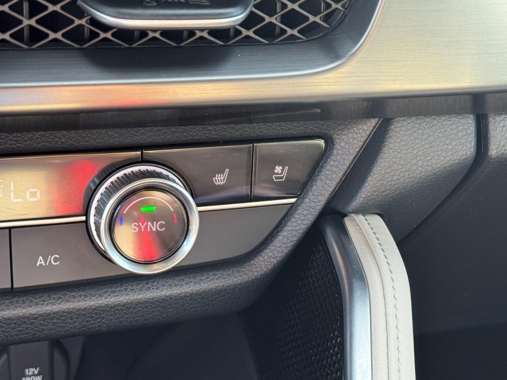 Acura ADX Vehicle Full-screen Gallery Image 25
