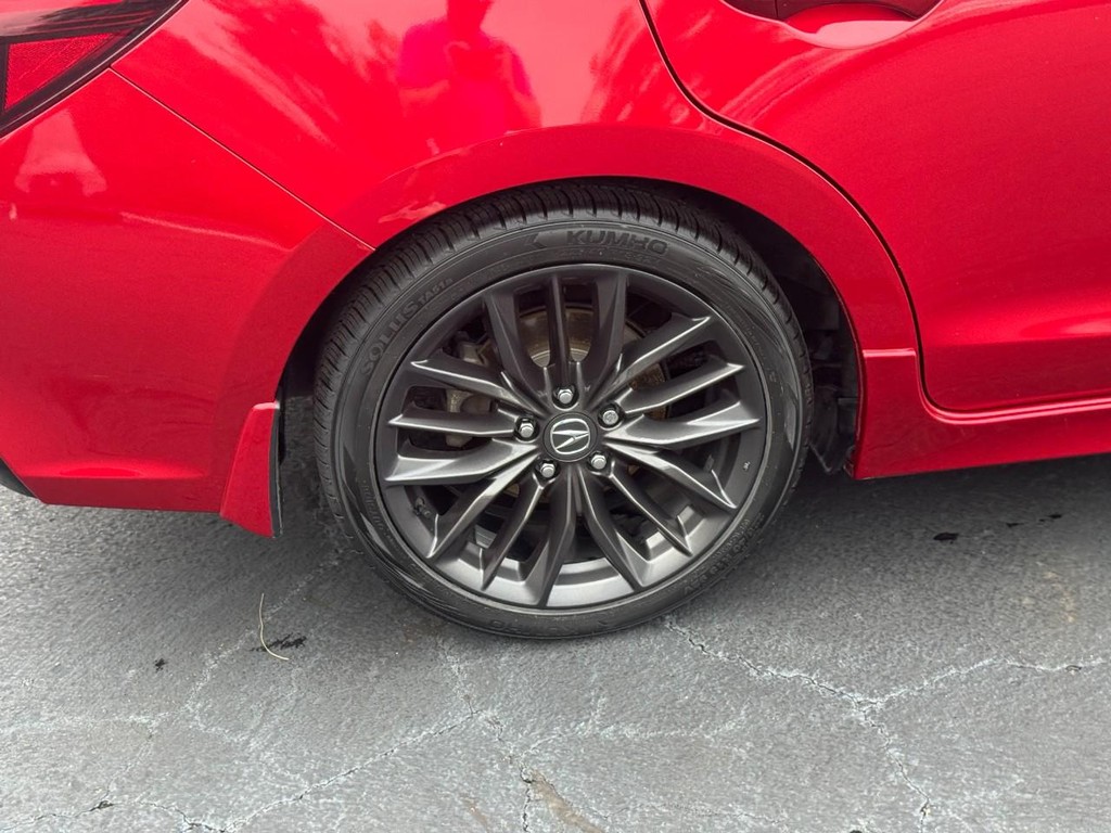 Acura ILX Vehicle Full-screen Gallery Image 07