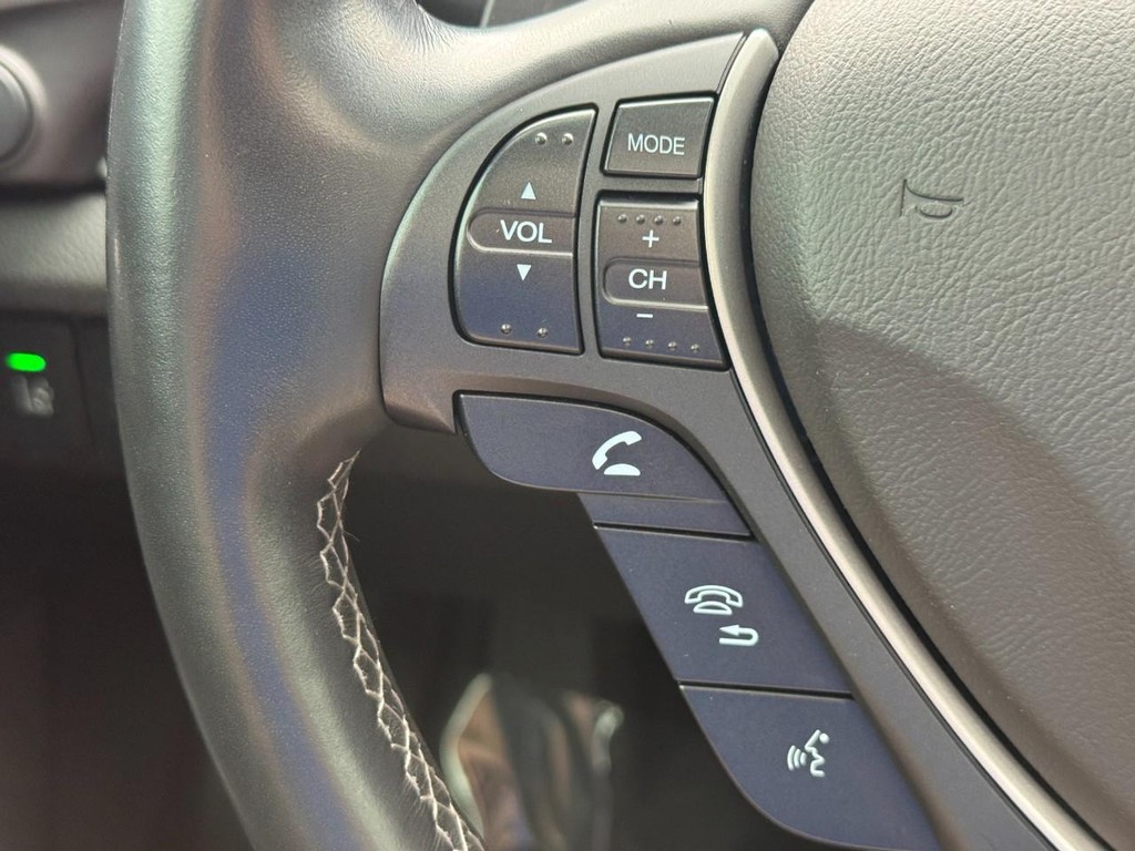 Acura ILX Vehicle Full-screen Gallery Image 20