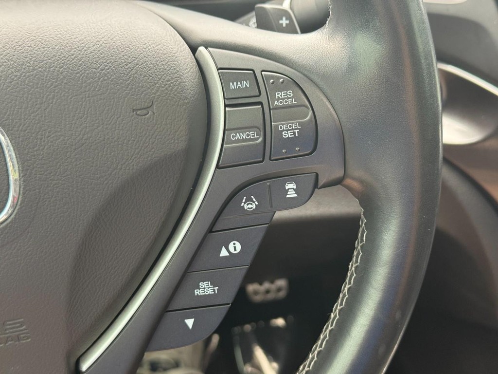Acura ILX Vehicle Full-screen Gallery Image 21