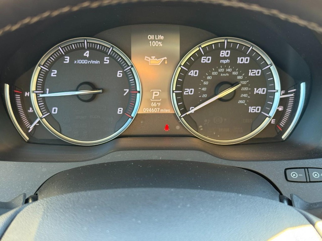 Acura MDX Vehicle Full-screen Gallery Image 23