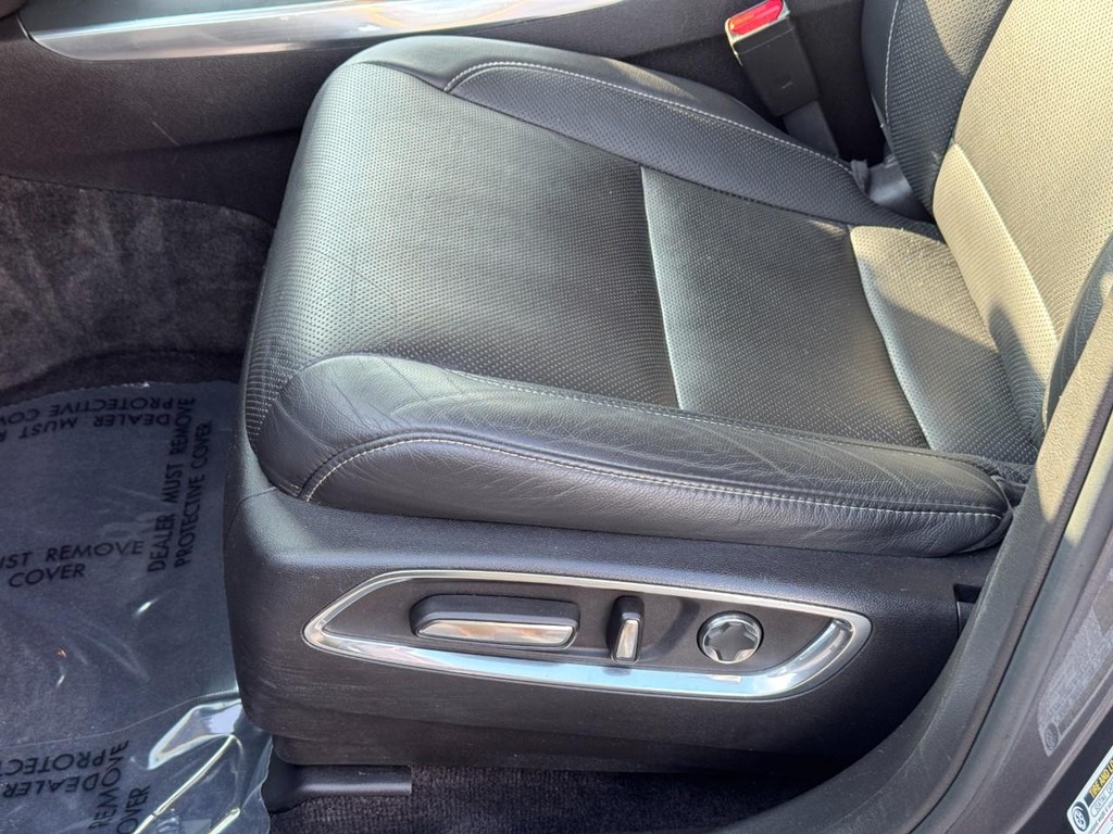 Acura MDX Vehicle Full-screen Gallery Image 19