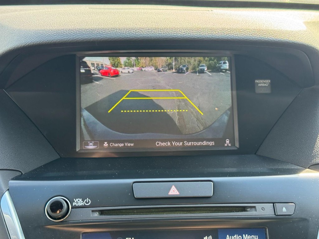 Acura MDX Vehicle Full-screen Gallery Image 25