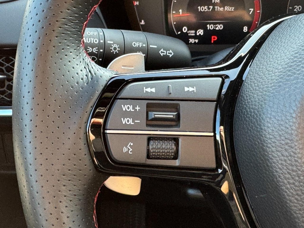 Acura ADX Vehicle Full-screen Gallery Image 20