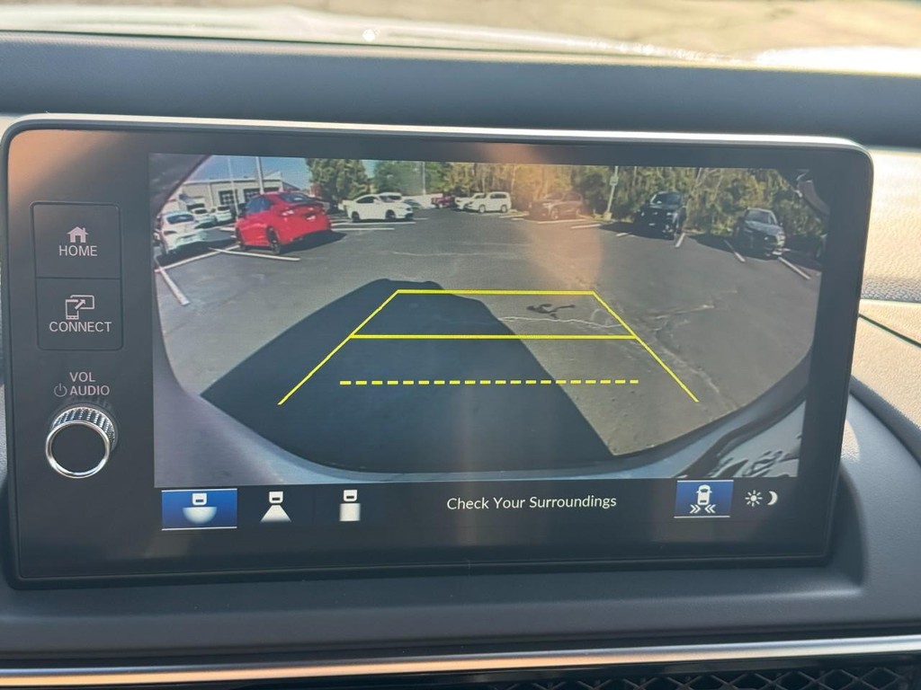 Acura ADX Vehicle Full-screen Gallery Image 24