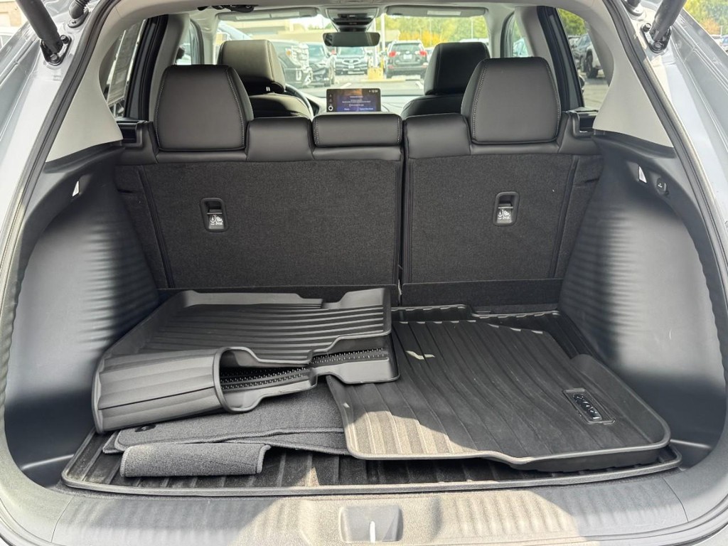 Acura ADX Vehicle Full-screen Gallery Image 04