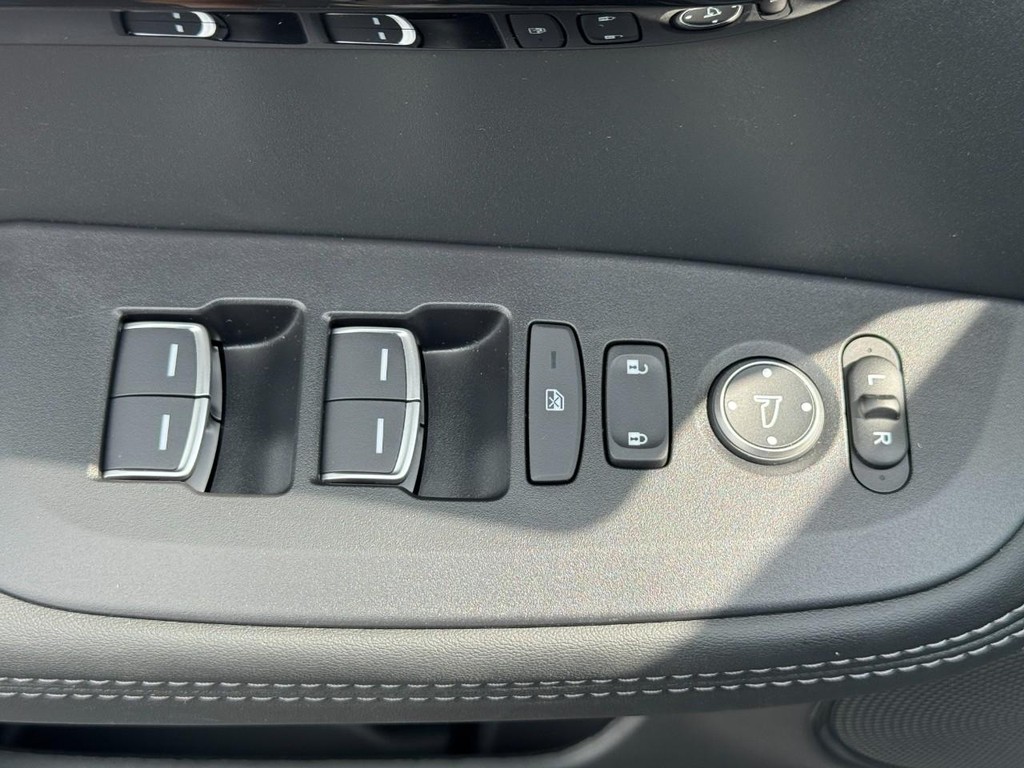 Acura ADX Vehicle Full-screen Gallery Image 15