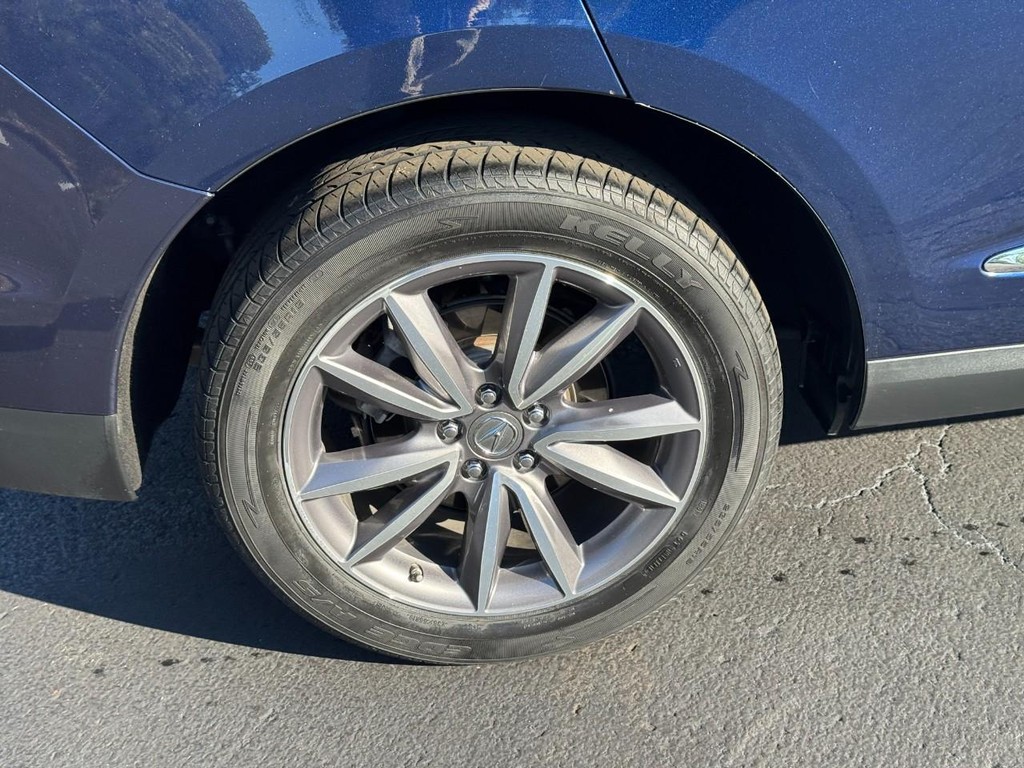 Acura RDX Vehicle Full-screen Gallery Image 07