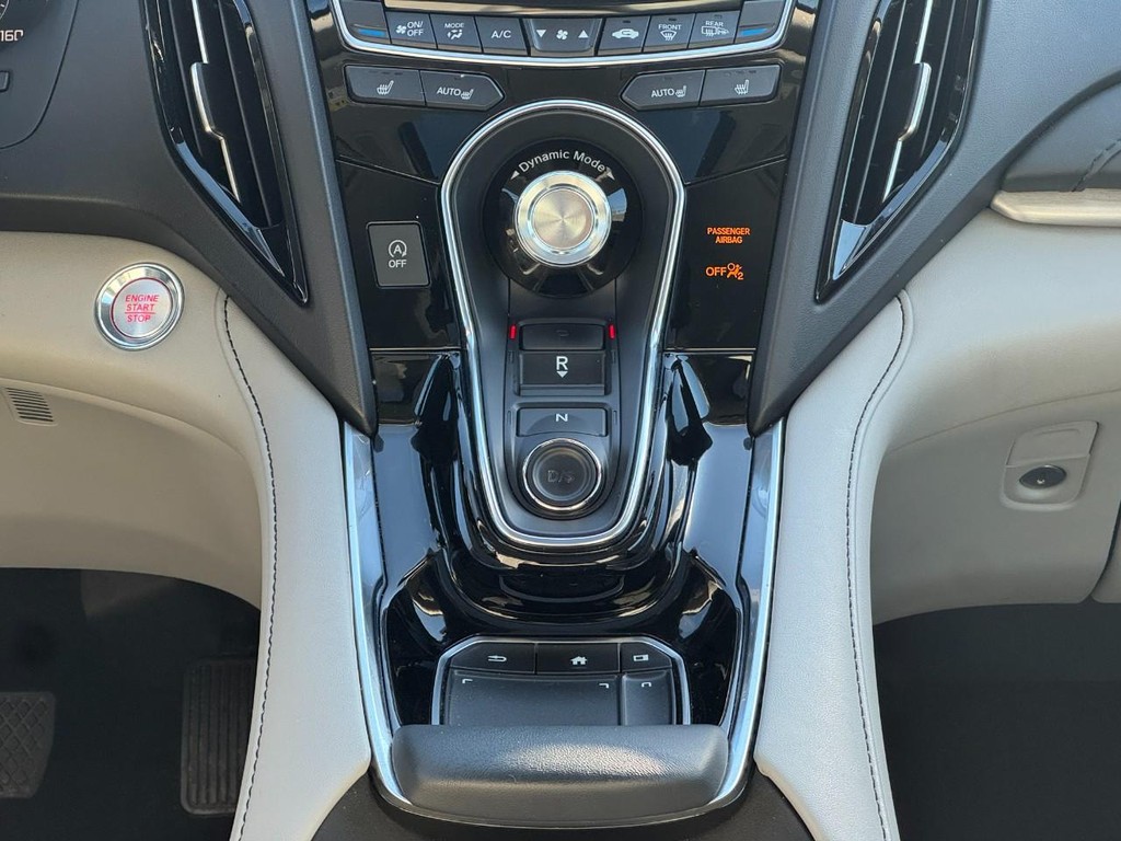 Acura RDX Vehicle Full-screen Gallery Image 15