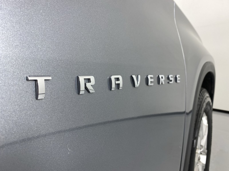 2020 Chevrolet Traverse LT Cloth photo