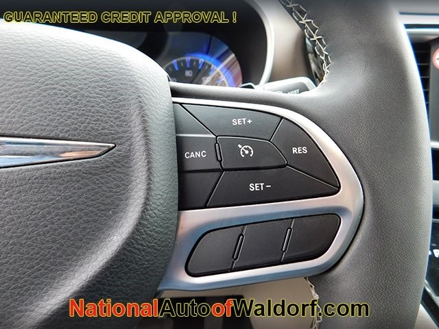 Chrysler Voyager Vehicle Image 16