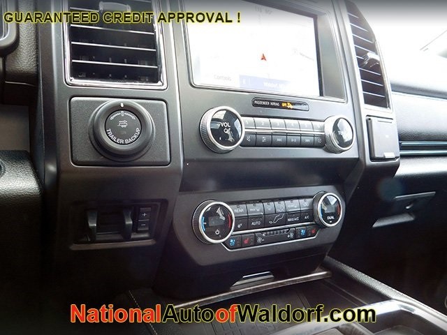 Ford Expedition Vehicle Image 25