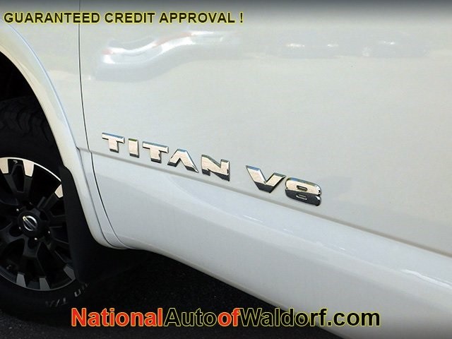 Nissan Titan Vehicle Image 11