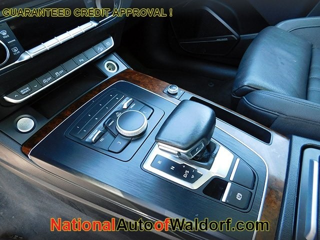 Audi Q5 Vehicle Image 12