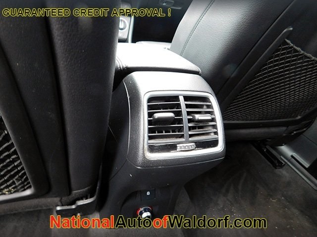 Audi Q3 Vehicle Image 09