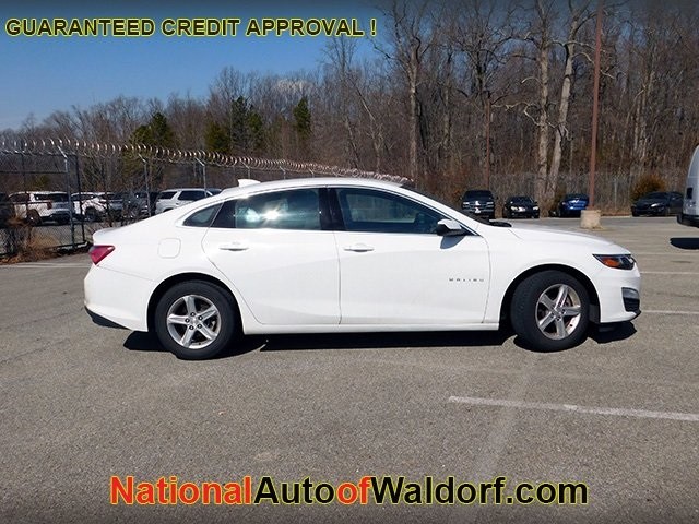 Chevrolet Malibu Vehicle Image 04
