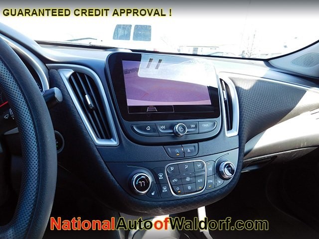 Chevrolet Malibu Vehicle Image 14
