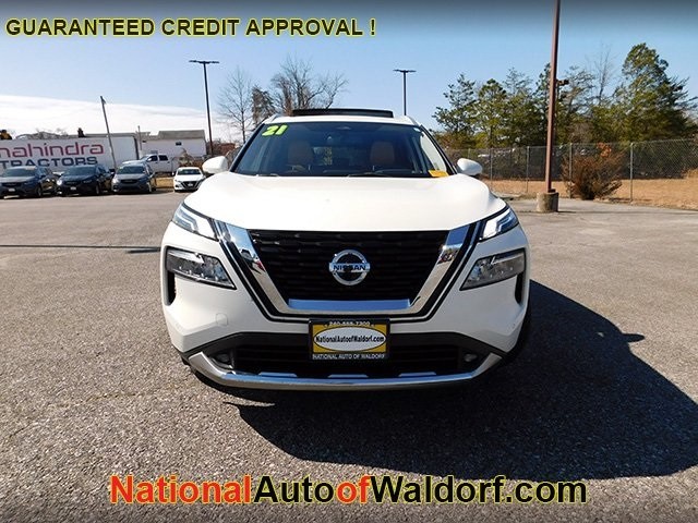Nissan Rogue Vehicle Image 03