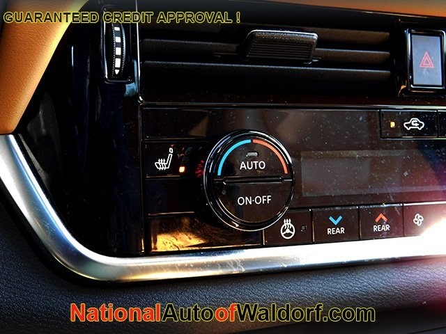 Nissan Rogue Vehicle Image 23