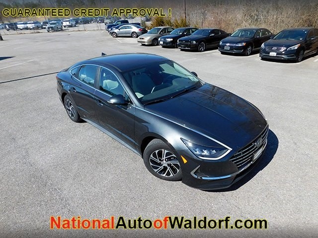 Hyundai Sonata Hybrid Vehicle Image 02