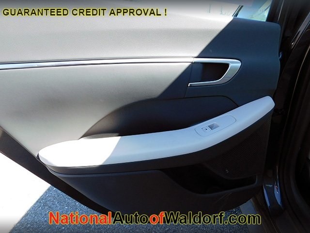 Hyundai Sonata Hybrid Vehicle Image 10