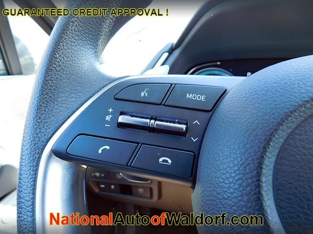 Hyundai Sonata Hybrid Vehicle Image 21