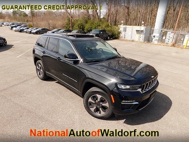Jeep Grand Cherokee 4xe Vehicle Image 02