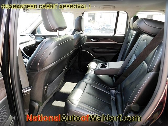 Jeep Grand Cherokee 4xe Vehicle Image 12
