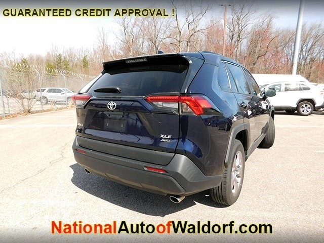 Toyota RAV4 Vehicle Image 04