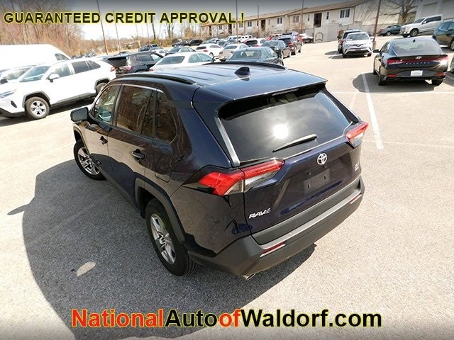 Toyota RAV4 Vehicle Image 05