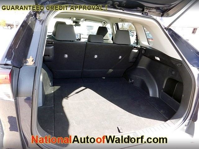 Toyota RAV4 Vehicle Image 07