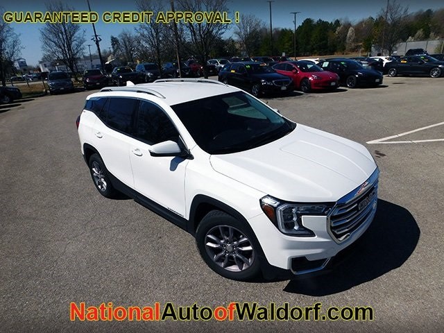 GMC Terrain Vehicle Image 02