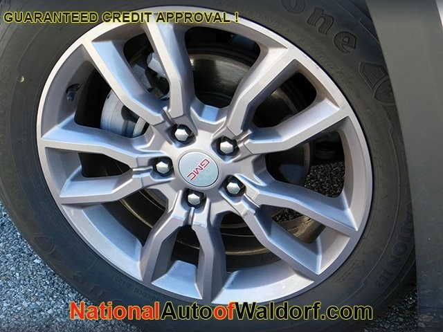 GMC Terrain Vehicle Image 09