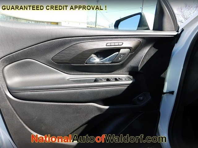 GMC Terrain Vehicle Image 14