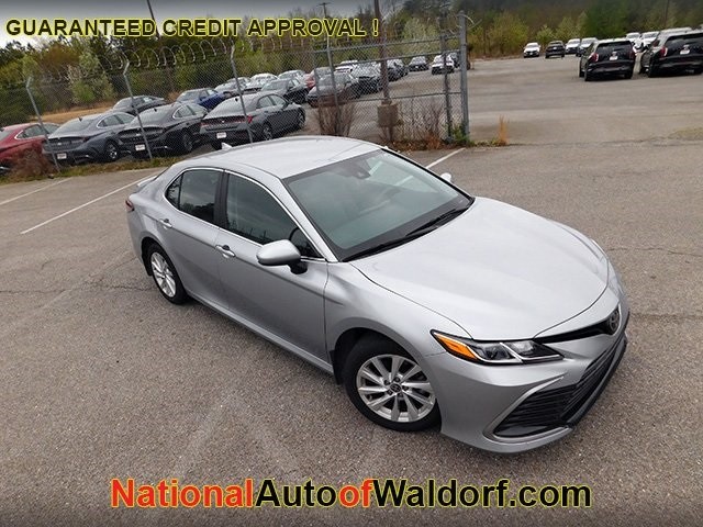 Toyota Camry Vehicle Image 02