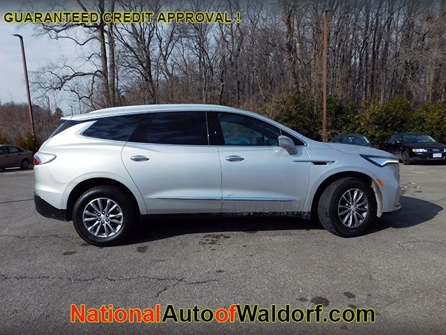 Buick Enclave Vehicle Image 04